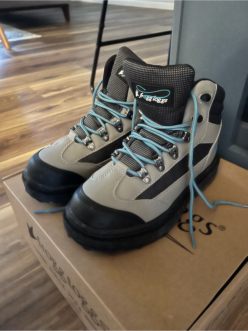 Frogg Toggs Women's Gray & Black Waterproof Winter Boots with Blue Laces